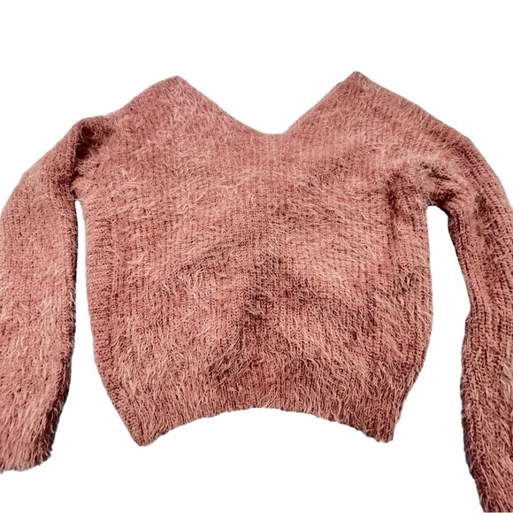 Love Tree Womens Sweater Pink Oversized
Soft Cross Knot Back Eyelash V-Neck - Picture 5 of 14